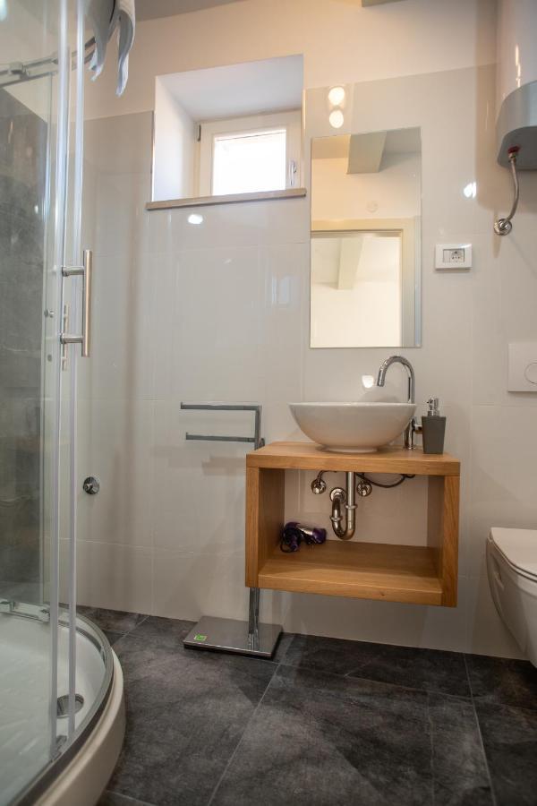 Apartments And Rooms Luan Rovinj Exterior foto